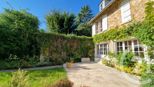 Parmain, イル＝ド＝フランス 95620, アキタン