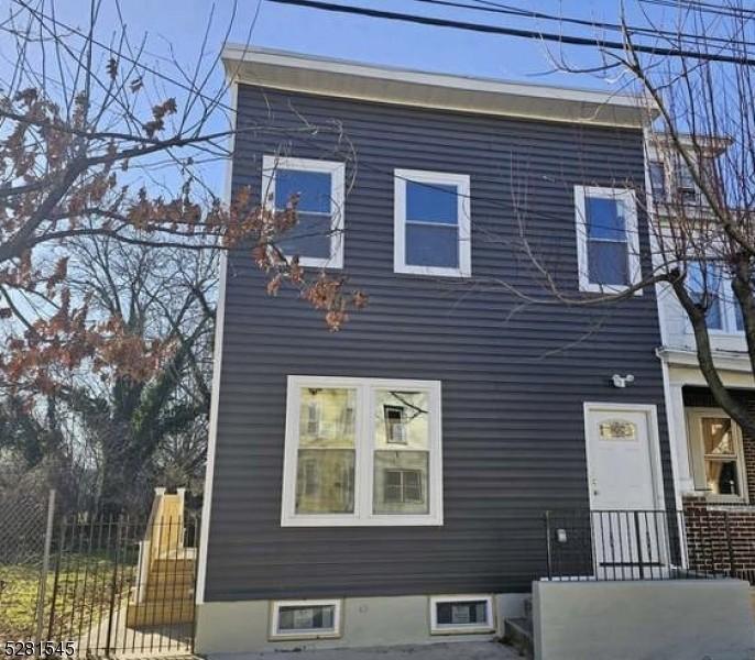 671 Lamberton st 2, Trenton City, New Jersey 08611-2920