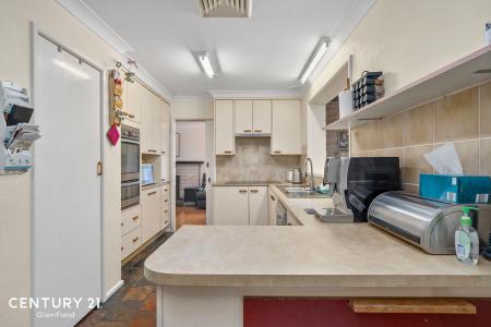 Macquarie Fields, NSW 2564, Australia
