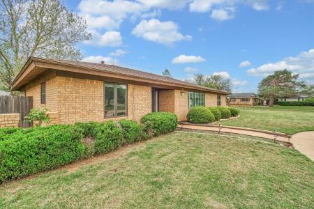 2300 N Apache Pass, Altus, Oklahoma 73521