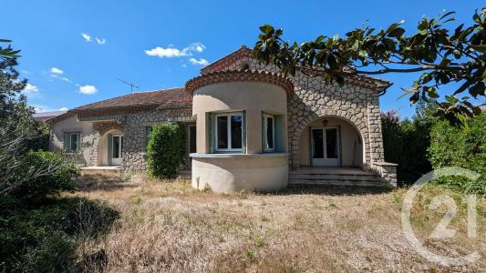 Cheval Blanc, Provence-Alpes-Côte D'Azur 84460, France