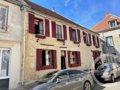 Tannay, Bourgogne 58190, France