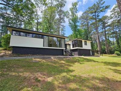212 HILLTOP Drive, Pineville, Louisiana 71360, USA