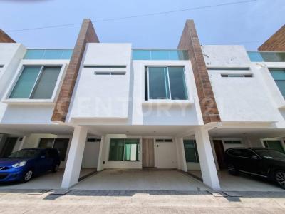 CASA EN VENTA EN PRIVADA A UN COSTADO DEL COLEGIO HUMBOLDT! VIGILANCIA Y EXCELENTE UBICACION!!,, Cuautlancingo, プエブラ 72735, メキシコ