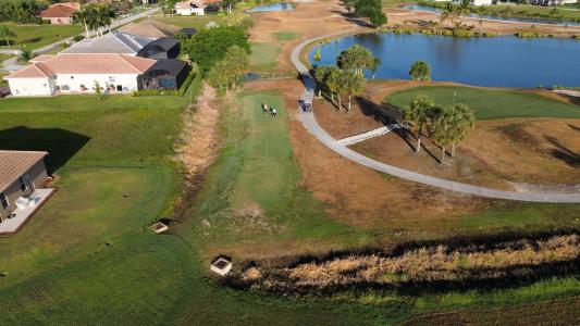 18001 Bluewater Drive, Naples, Flórida 34114, Estados Unidos