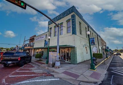 102 S Johnson, Mineola, Texas 75773, USA