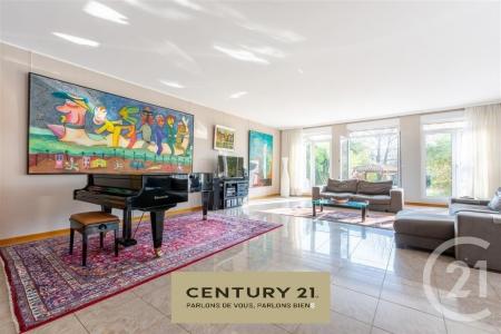 La Varenne St Hilaire, Île-de-France 94210, アキタン
