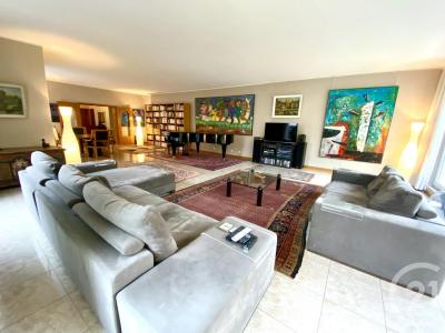 La Varenne St Hilaire, Île-de-France 94210, アキタン