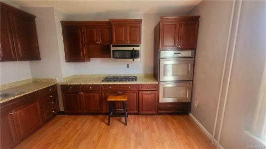 104 Winnikee Avenue 1, Poughkeepsie, نيويورك 12601, الولايات المتحدة