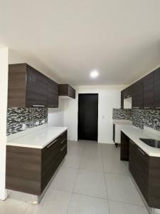 Ruta 27 , Brasil Santa Ana, San José 00001, Costa Rica