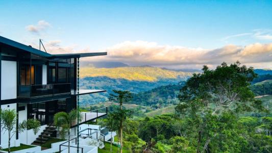 Escaleras , Dominical Quepos, Puntarenas 00001, Costa Rica