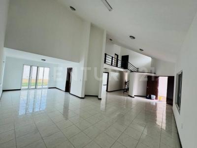 PASEO DE LA AURORA 325,, Irapuato, 瓜纳华托 36670, 墨西哥