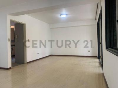 Av. Principal de Sebucán Residencias Miramor, Caracas, Miranda 1071, Venezuela
