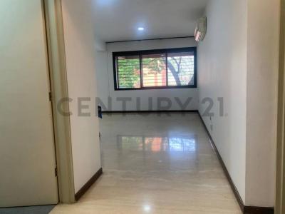 Av. Principal de Sebucán Residencias Miramor, Caracas, Miranda 1071, Venezuela