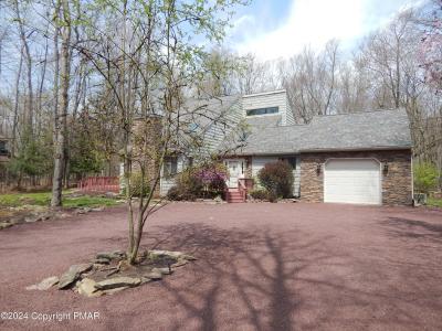 5179 Pioneer Trail, Pocono Pines, Pennsylvanie 18350, États-Unis