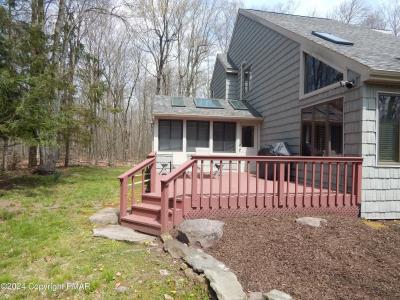 5179 Pioneer Trail, Pocono Pines, Pennsylvanie 18350, États-Unis
