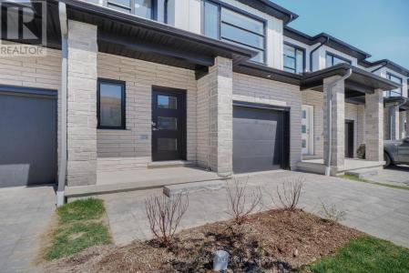 2700 BUROAK DRIVE, London North (north S), Ontario N6G 5B6, Canadá