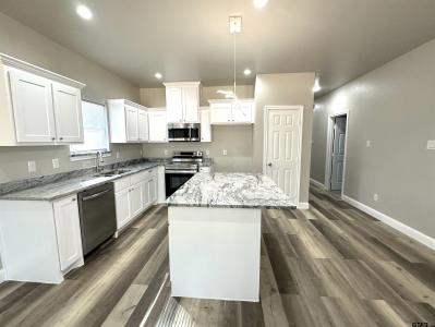 124 Mowery Ln, Pittsburg, Texas 75686