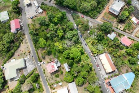 Grand Bras Main Road Lot with Building, St.Andrew West Indies, גרנדה