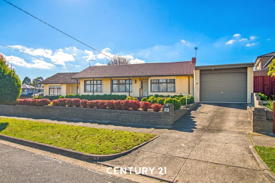 32 Roberts Avenue, Mulgrave, VIC 3170, Australia