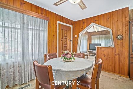 32 Roberts Avenue, Mulgrave, VIC 3170, Australia