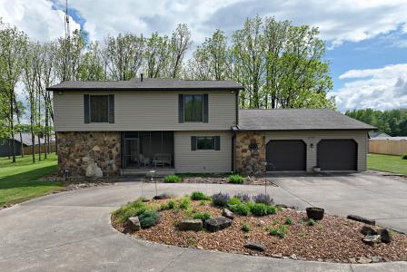 2105 E National Highway, Washington, Indiana 47501, USA