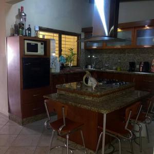 1ra Calle casa numero 3, Naguanagua, Carabobo 00001, Venezuela