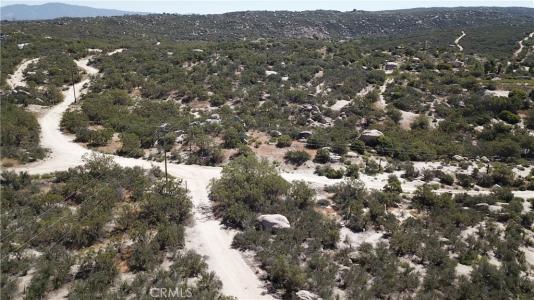44755 Laura Lane, Aguanga, California 92536, USA