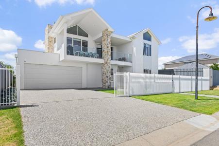 19 Milford Avenue, Sellicks Beach, SA 5174, Australia