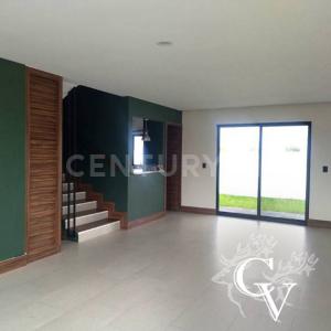 Blvd. Condado del Valle 3214,, Metepec, Estado De México 52144, México