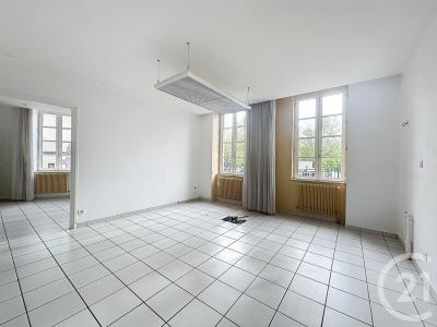 St Pourcain Sur Sioule, 奥弗涅 03500, 法国