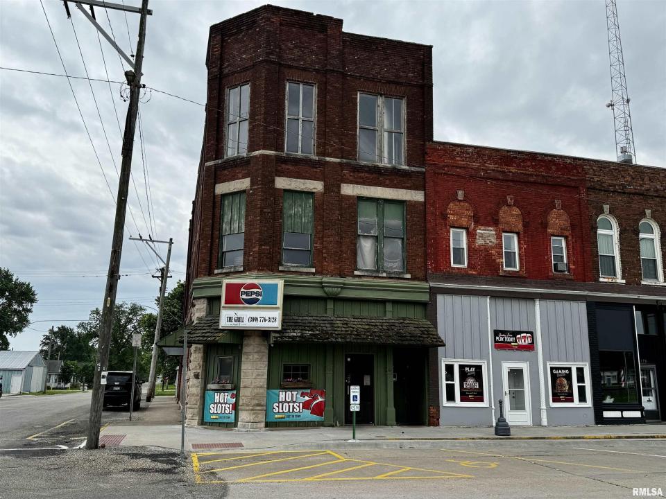 134 E MARKET Street, Colchester, Illinois 62326, Estados Unidos