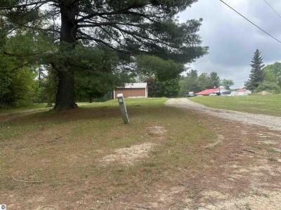 1866 W Ludington Drive, Farwell, Michigan 48622, Estados Unidos