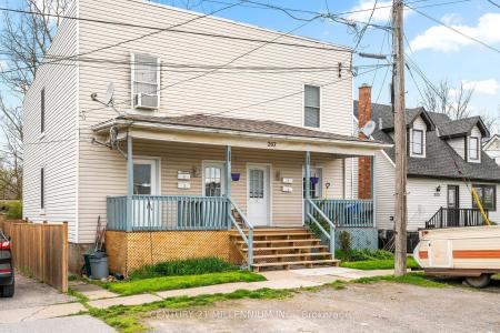 207 BEAVER STREET, Thorold, Ontario L2V 1B8, Canada