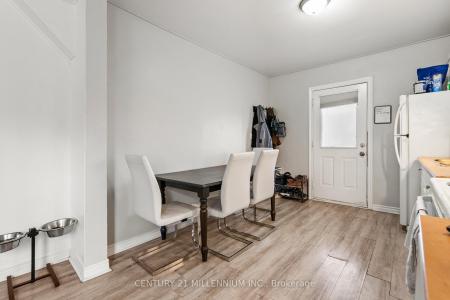207 BEAVER STREET, Thorold, Ontario L2V 1B8, Canada