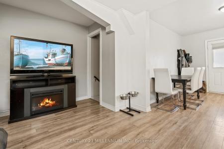 207 BEAVER STREET, Thorold, Ontario L2V 1B8, Canada