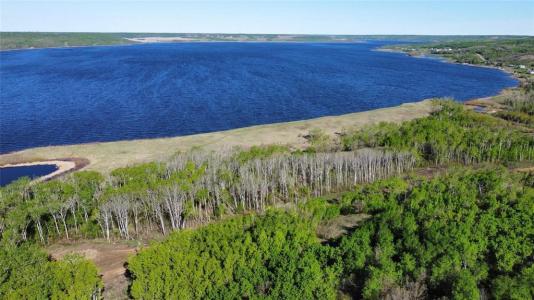 208 LAKE SHORE DRIVE, Inglis, Manitoba R0J 0X0, Canada