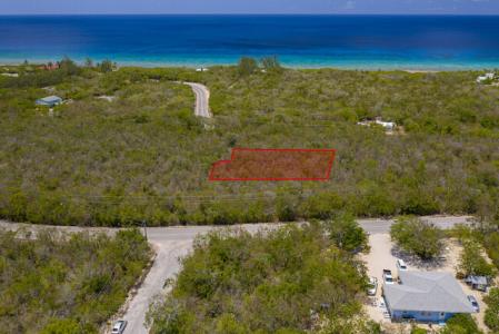 BRAC LAND .26 ACRE WITH 30FT VEHICLE ACCESS REGISTERED/ ELECTRICITY ON ROAD, Capt. Mabry Dr., Cayman Brac, Cayman Brac, Islas Caimán