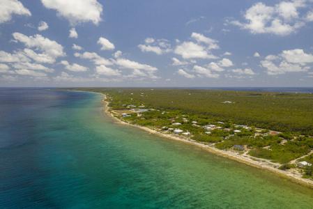 0.78 ACRES OCEAN FRONT LAND- CAYMAN BRAC!!!, South Side, Cayman Brac, Islas Caimán