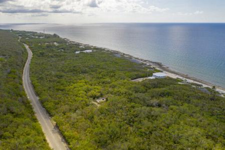 0.78 ACRES OCEAN FRONT LAND- CAYMAN BRAC!!!, South Side, Cayman Brac, Islas Caimán