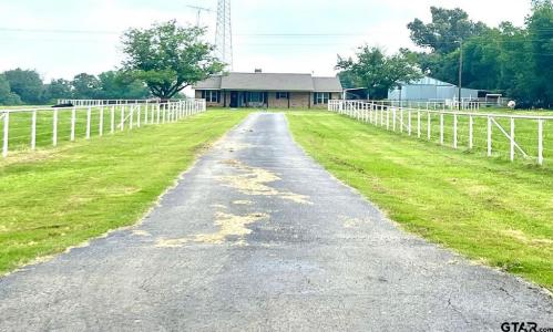 1624 CR 1560, Alba, Texas 75410, USA