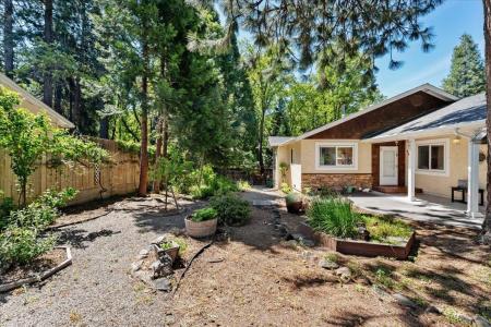 724 Butte Av, Mt Shasta, 加利福尼亚州 96067, 美国