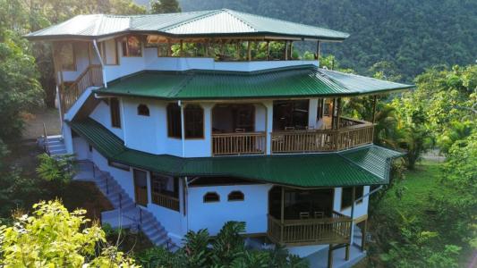 Las Tumbas , Platanillo Barú Pérez Zeledón, San José 12345, Costa Rica