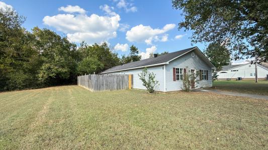 2116 W Main, Clarksville, Arkansas 72830, USA