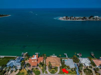 806 Columbus Dr, Tierra Verde, Florida 33715, USA