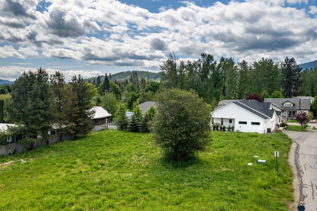 409 Becker Ln, Dover, Idaho 83825, USA