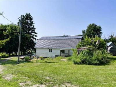 40Z Ch. des Outaouais, L'Île-du-Grand-Calumet, Quebec J0X 1J0, Kanada