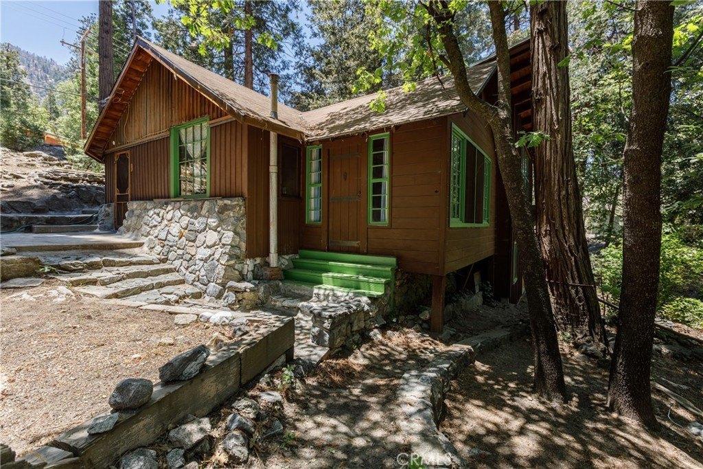 40848 Valley Of The Falls Drive, Forest Falls, Californie 92339, États-Unis