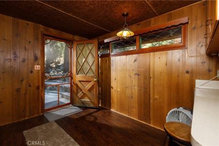 40848 Valley Of The Falls Drive, Forest Falls, Californie 92339, États-Unis