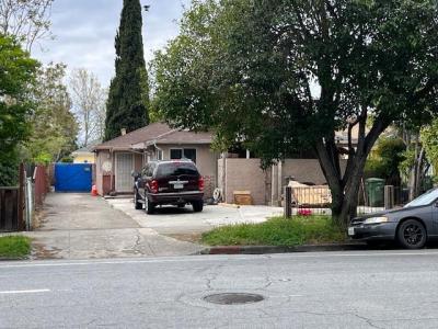 1131 S 10th Street, San Jose, California 95112, USA